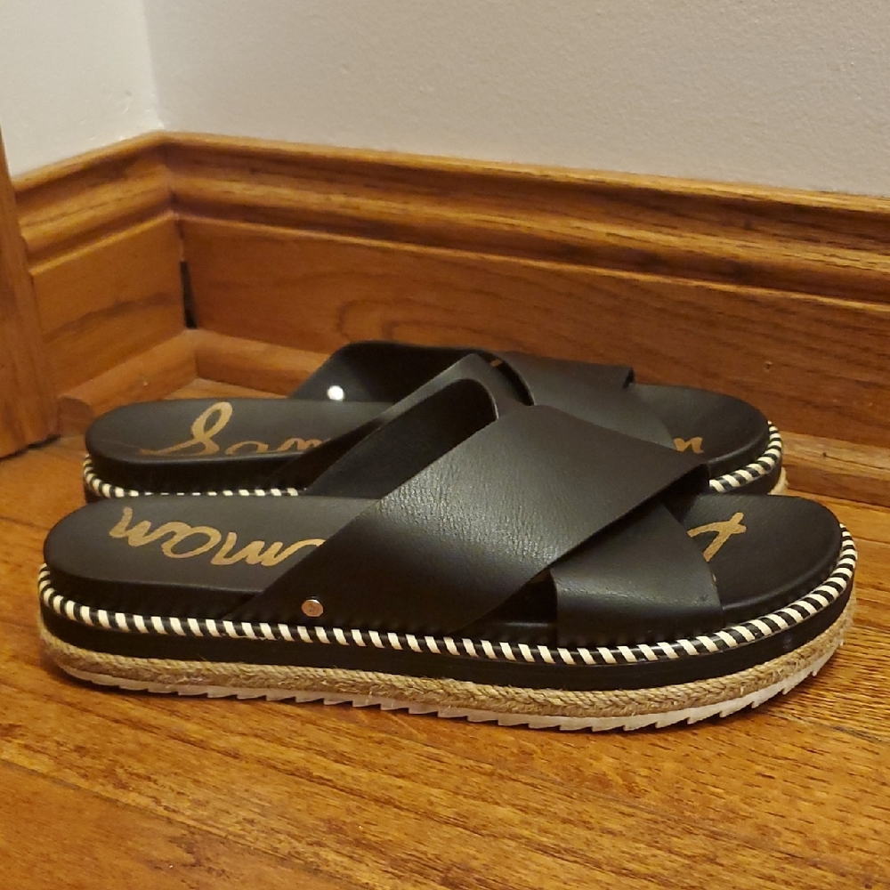 Sam Edelman Women's Black Slides. 6.5M